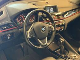 BMW - X1 - 2015/2016 - Branca - R$ 117.900,00