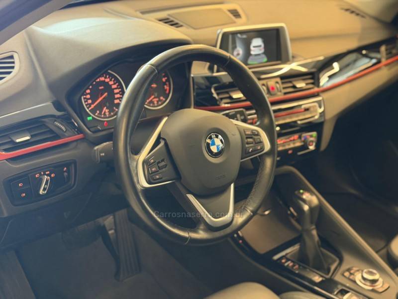 BMW - X1 - 2015/2016 - Branca - R$ 117.900,00