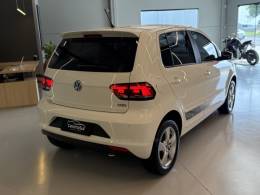VOLKSWAGEN - FOX - 2015/2016 - Branca - R$ 56.900,00