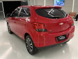 CHEVROLET - ONIX - 2013/2013 - Vermelha - R$ 46.900,00
