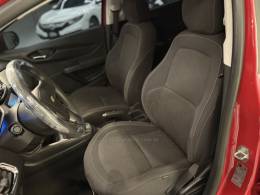 CHEVROLET - ONIX - 2013/2013 - Vermelha - R$ 46.900,00