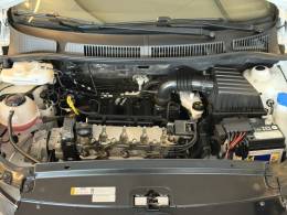 VOLKSWAGEN - FOX - 2021/2021 - Branca - R$ 71.900,00