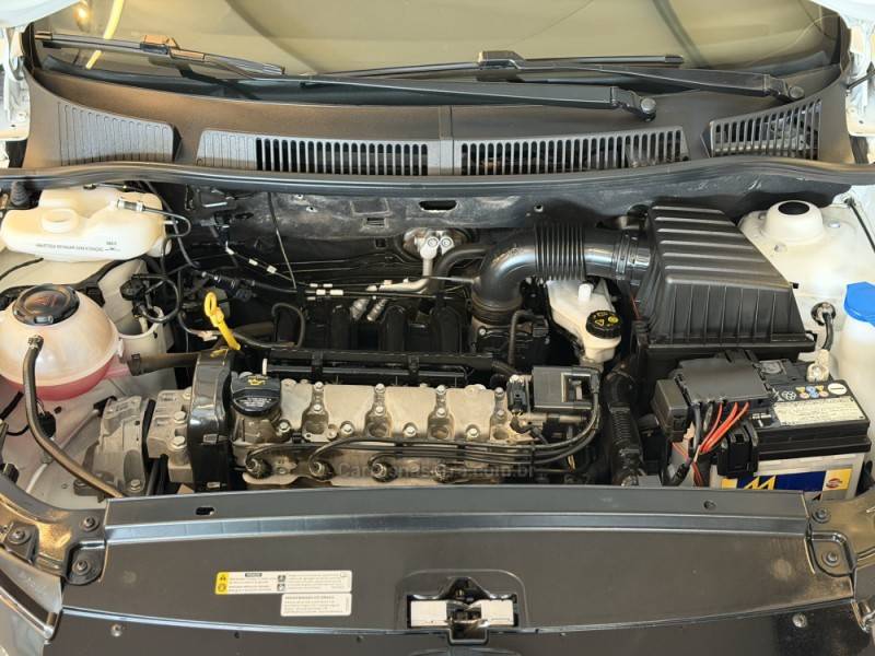 VOLKSWAGEN - FOX - 2021/2021 - Branca - R$ 71.900,00
