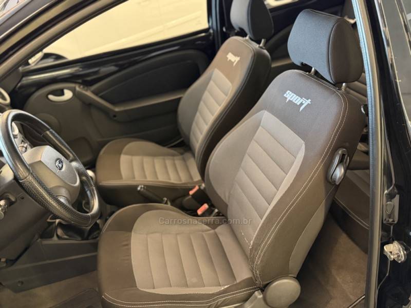 FORD - KA - 2012/2012 - Preta - R$ 31.900,00