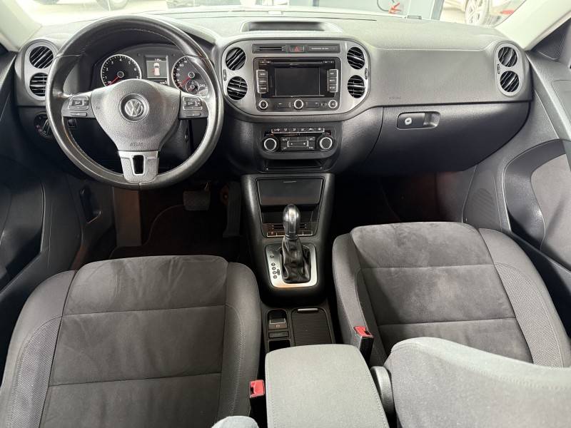 VOLKSWAGEN - TIGUAN - 2013/2013 - Branca - R$ 68.900,00