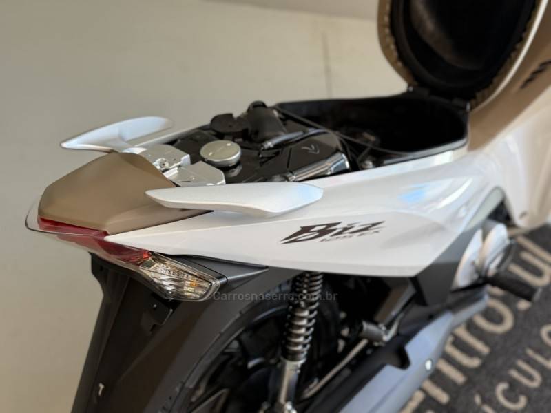 HONDA - BIZ 125 - 2025/2026 - Branca - R$ 20.590,00