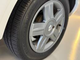 RENAULT - SANDERO - 2013/2014 - Branca - R$ 34.900,00