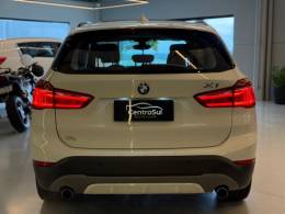 BMW - X1 - 2015/2016 - Branca - R$ 117.900,00