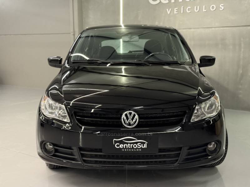 VOLKSWAGEN - GOL - 2010/2011 - Preta - R$ 26.900,00