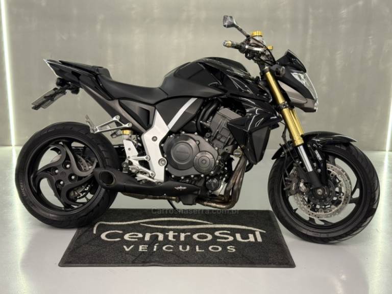 HONDA - CB 1000R - 2013/2014 - Preta - R$ 50.900,00