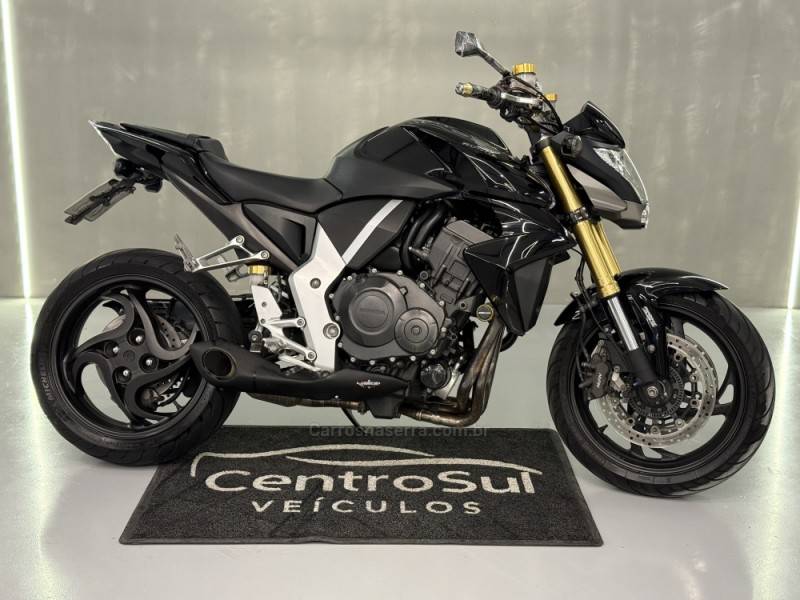 HONDA - CB 1000R - 2013/2014 - Preta - R$ 50.900,00
