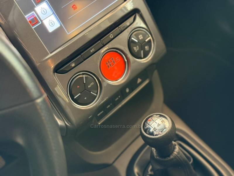 CITROËN - C3 - 2016/2017 - Branca - R$ 49.900,00