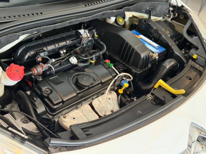 CITROËN - C3 - 2016/2017 - Branca - R$ 49.900,00