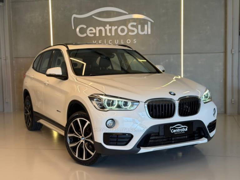 BMW - X1 - 2015/2016 - Branca - R$ 117.900,00