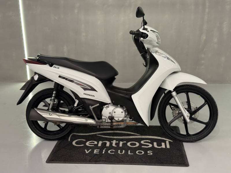 HONDA - BIZ 125 - 2013/2013 - Branca - R$ 13.900,00