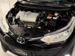 TOYOTA - YARIS - 2019/2019 - Preta - R$ 82.900,00