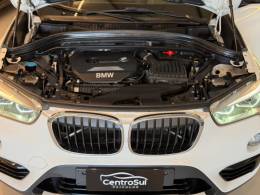 BMW - X1 - 2015/2016 - Branca - R$ 117.900,00