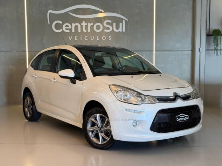 CITROËN - C3 - 2016/2017 - Branca - R$ 49.900,00