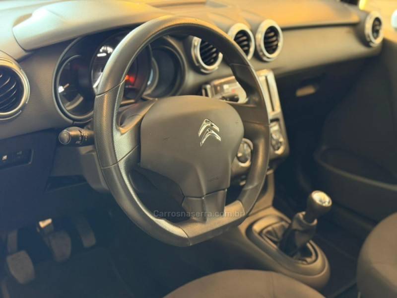 CITROËN - C3 - 2016/2017 - Branca - R$ 49.900,00