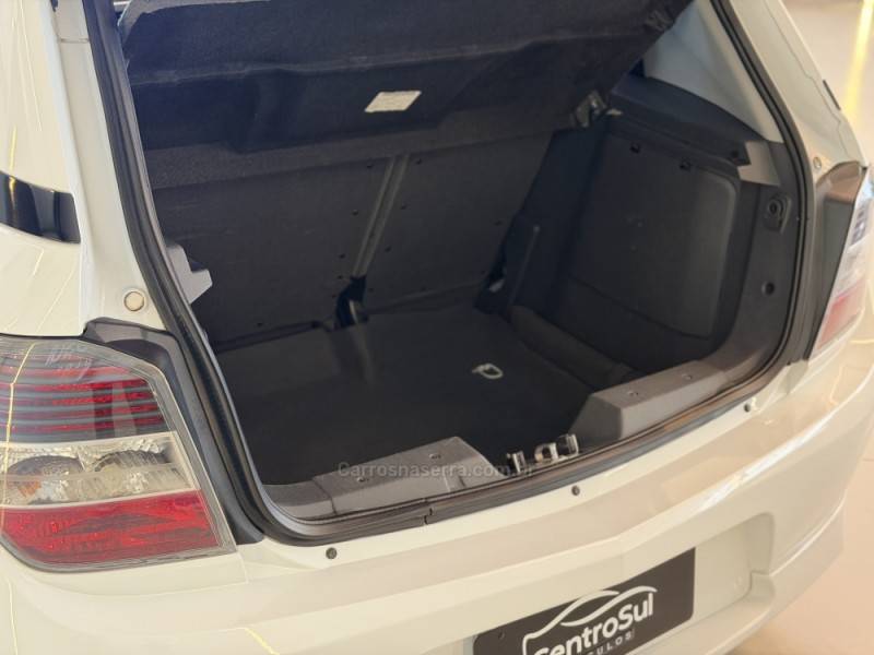 CHEVROLET - AGILE - 2012/2012 - Branca - R$ 38.900,00