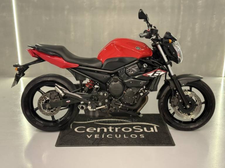 YAMAHA - XJ6 N - 2012/2012 - Vermelha - R$ 39.900,00