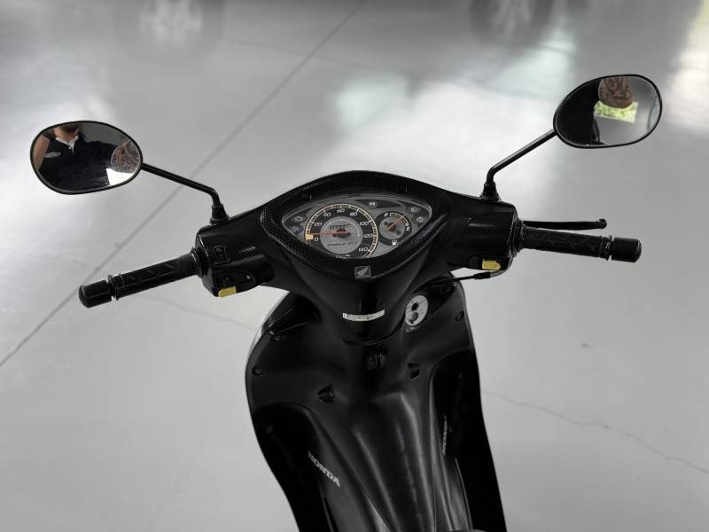 HONDA - BIZ 125 - 2009/2010 - Preta - R$ 8.900,00