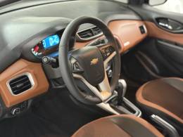 CHEVROLET - ONIX - 2018/2018 - Prata - R$ 70.900,00