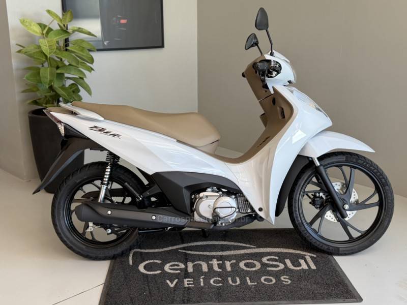 HONDA - BIZ 125 - 2025/2026 - Branca - R$ 20.590,00