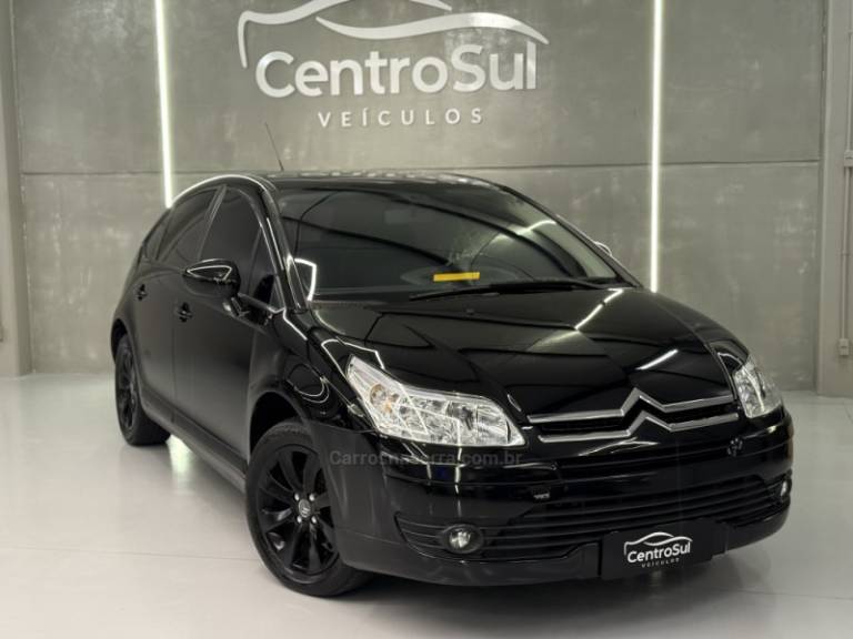CITROËN - C4 - 2012/2013 - Preta - R$ 35.900,00