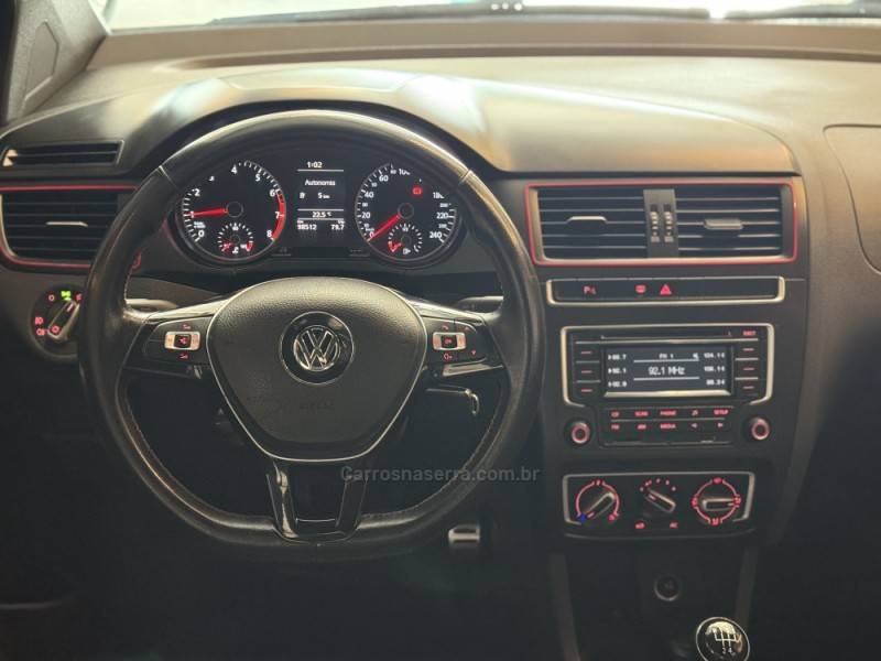 VOLKSWAGEN - FOX - 2015/2016 - Branca - R$ 56.900,00