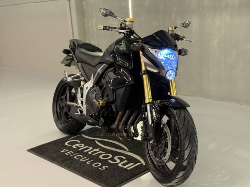 HONDA - CB 1000R - 2013/2014 - Preta - R$ 50.900,00